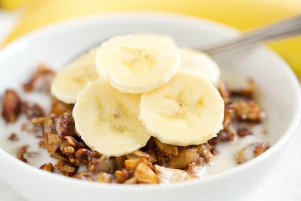 Homemade Banana Chai Granola: Achieve Perfect Crunchy Clusters